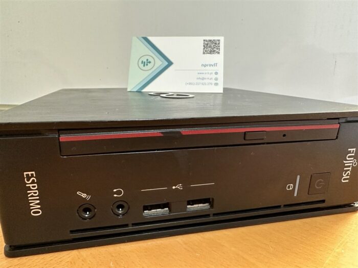 Fujitsu-Esprimo_Q956_mini
